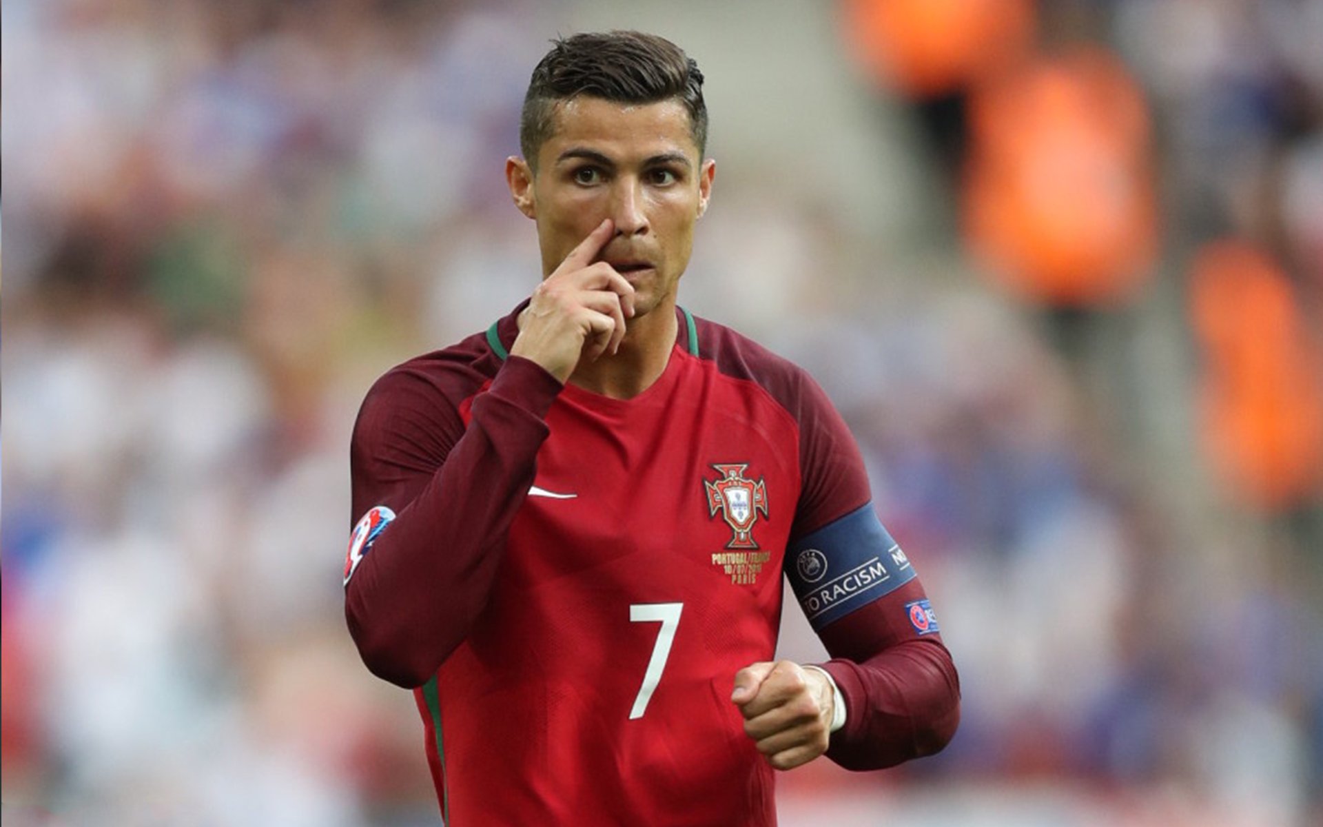 中国游泳队闪耀世锦赛，张雨霏再破纪录，新星崛起未来可期