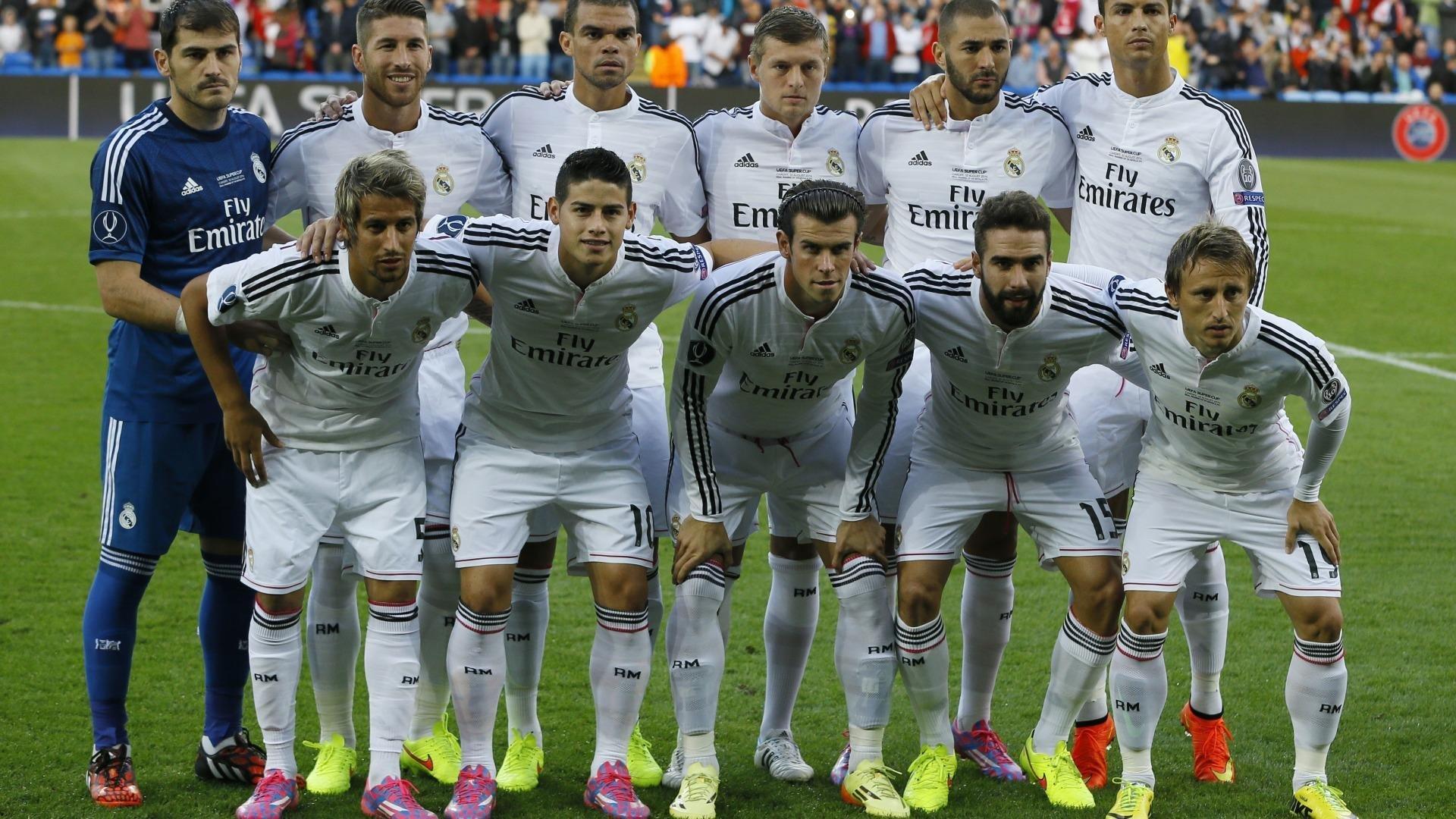 转会市场新焦点，利物浦切尔西拜仁竞逐里昂飞翼，马利克-福法纳新赛季表现引发豪门争夺战